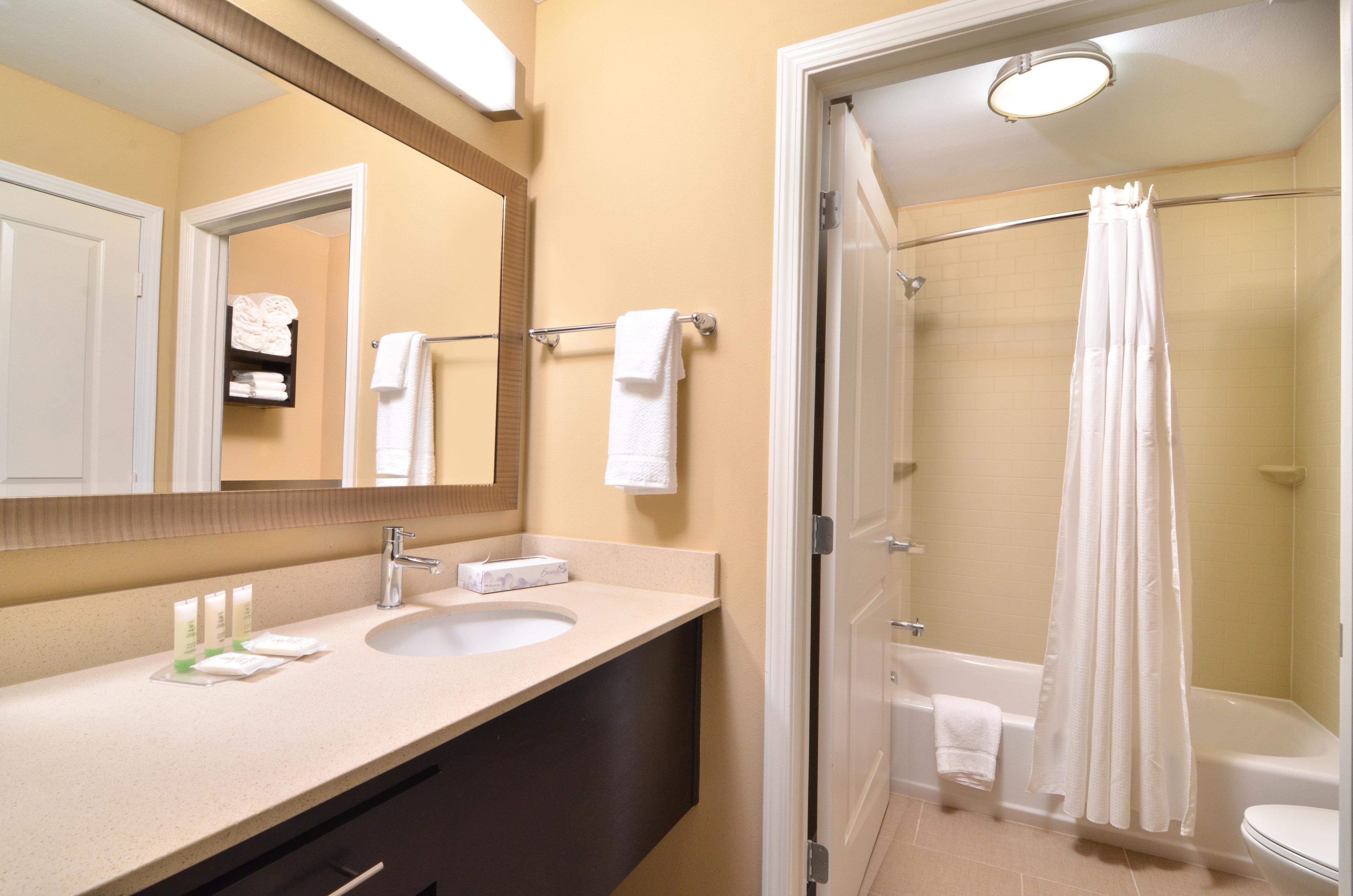 Hotel Staybridge By Ihg 3*