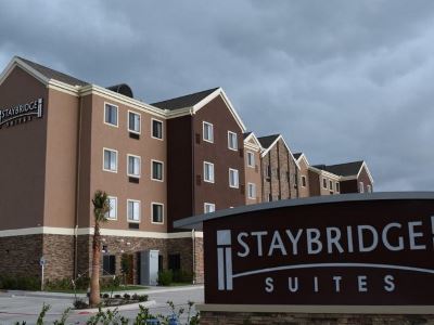 Staybridge By Ihg Hotel 3*